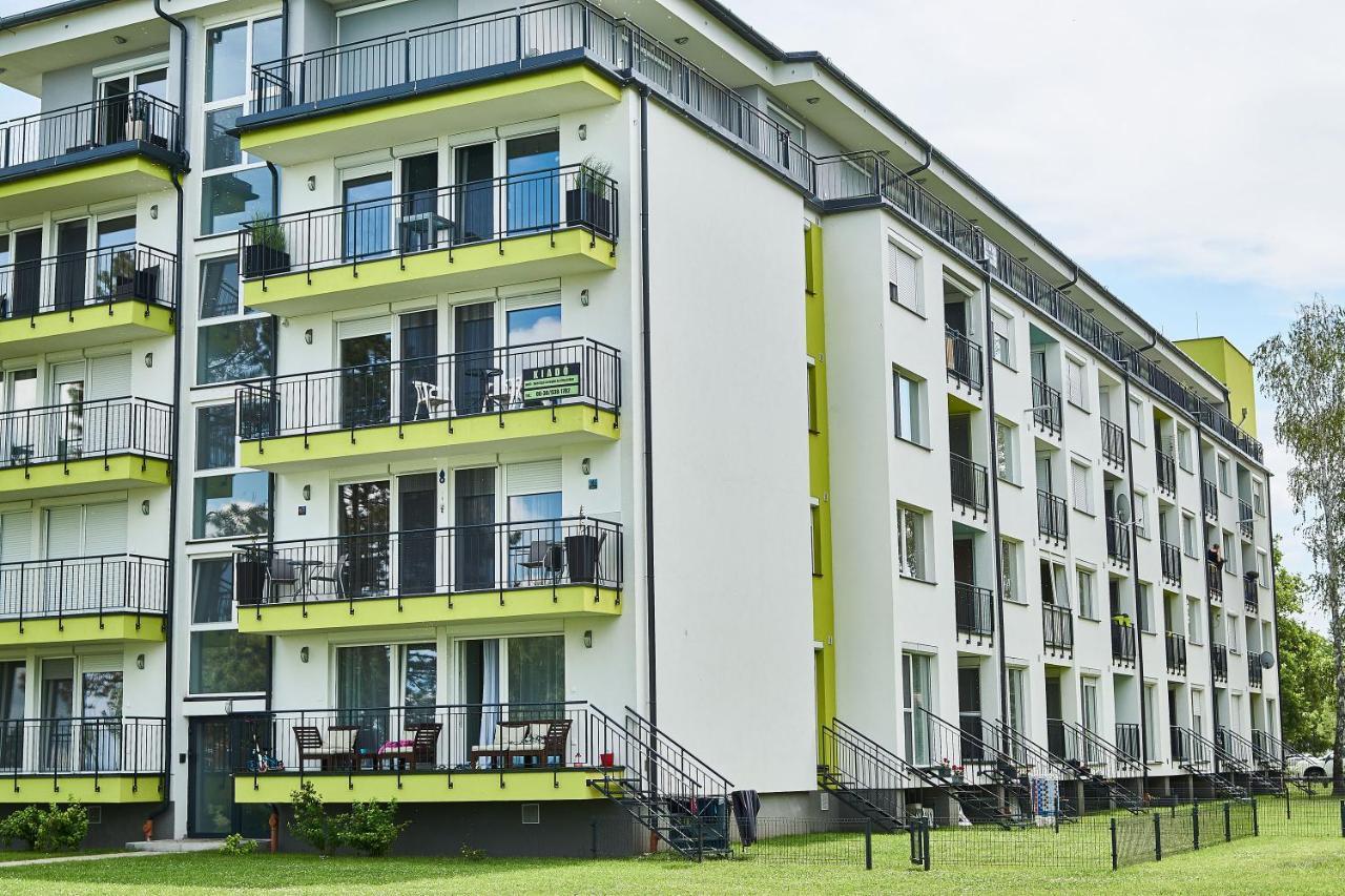 Catamaran Apartments - Hostaid Siófok Buitenkant foto